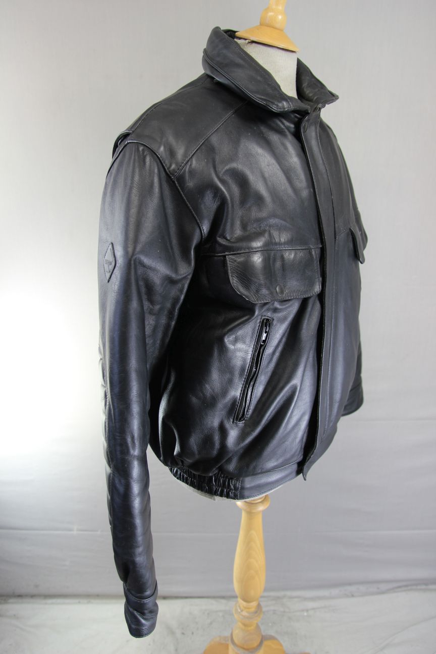 VINTAGE 1980's FRANK THOMAS B52 PILOT ARMASPORT BLACK LEATHER BIKER JACKET 40 IN