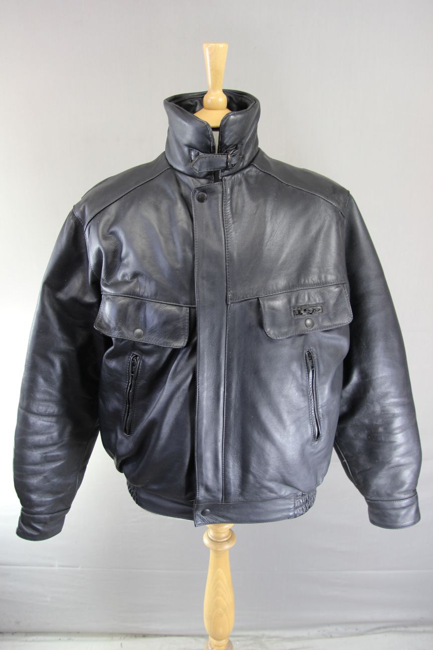 VINTAGE 1980's FRANK THOMAS B52 PILOT ARMASPORT BLACK LEATHER BIKER JACKET 40 IN