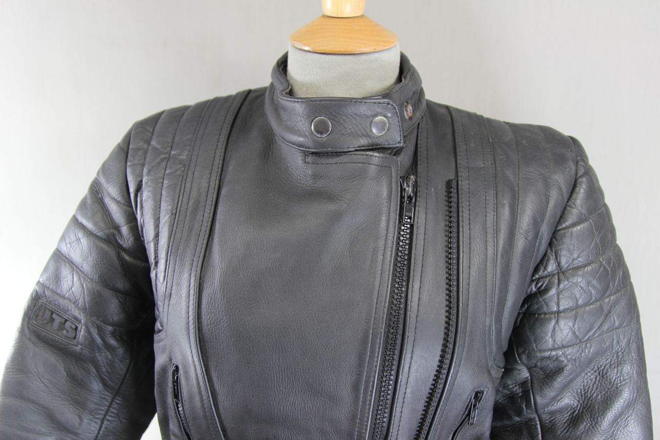 CLASSIC JT'S BLACK LEATHER LADIES BIKER JACKET: 34 INCH/SIZE MEDIUM