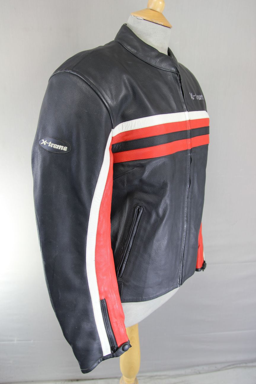 X-TREME BLACK, RED & WHITE LEATHER BIKER JACKET WITH CE ARMOUR SIZE 12/36 INCH