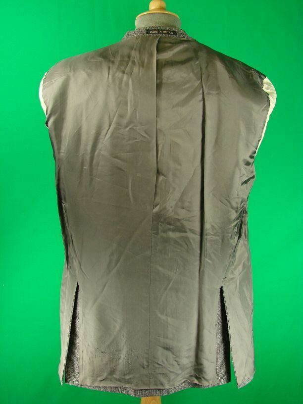 SUPERB JOHN G. HARDY BESPOKE TAILORED PURE WOOL GREY CHECKED JACKET 44 INCH