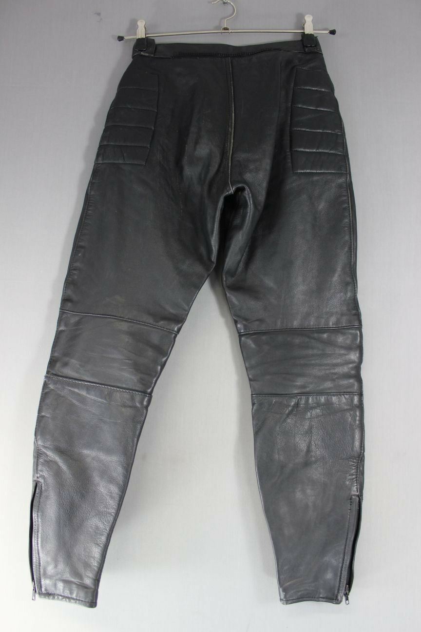 BRITISH MADE GEAR BLACK LEATHER BIKER TROUSERS: WAIST 26 INCH/INSIDE LEG 28 INCH