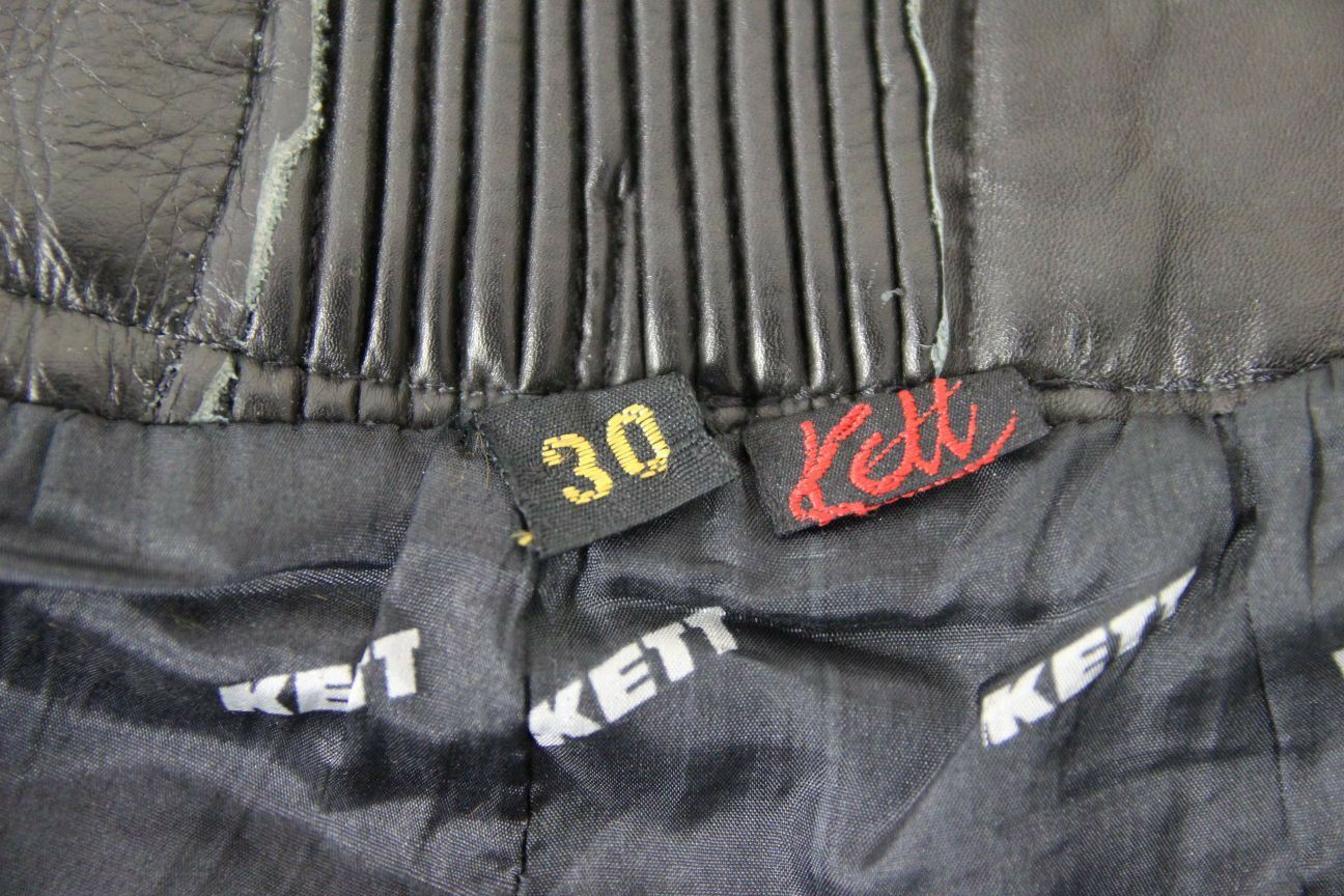 KETT BLACK COWHIDE LEATHER BIKER TROUSERS: WAIST 30 INCHES/INSIDE LEG 29 INCHES
