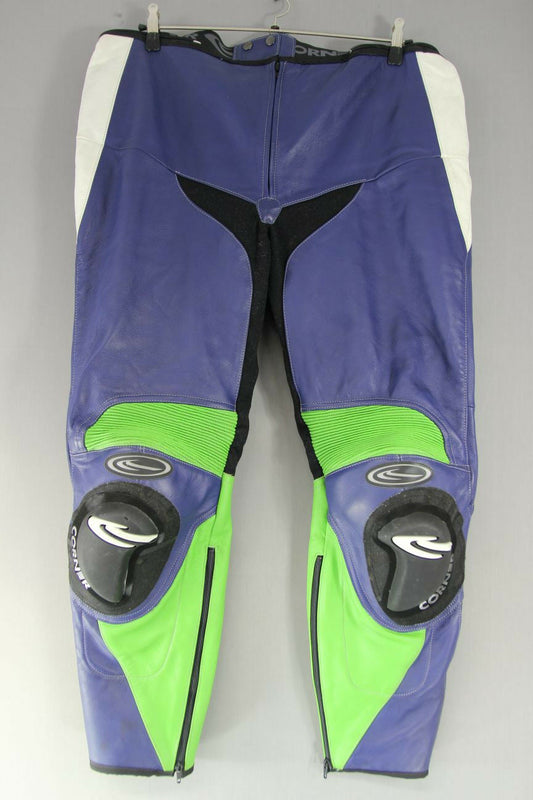 CORNER LEATHER BIKER TROUSERS + CE ARMOUR/KNEE SLIDERS: WAIST 40/INSIDE LEG 30IN