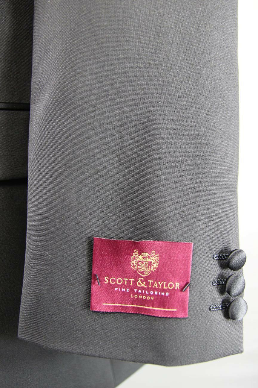 BNWT SCOTT & TAYLOR BLACK FORMAL TWO BUTTONED TUXEDO DINNER JACKET 42-44 INCH