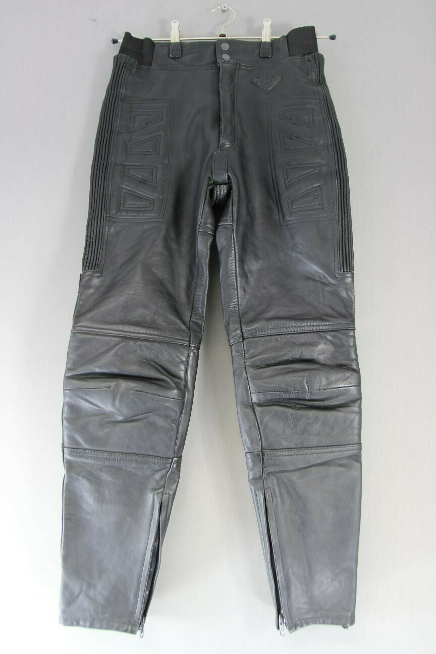 AKITO TITAN PLUS BLACK LEATHER BIKER TROUSERS: WAIST 28 INCH/INSIDE LEG 30 INCH