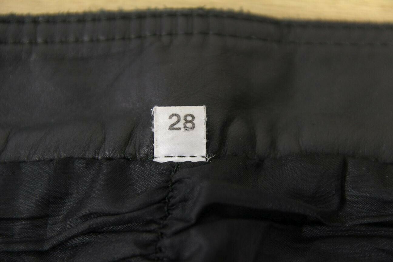 AKITO TITAN PLUS BLACK LEATHER BIKER TROUSERS: WAIST 28 INCH/INSIDE LEG 30 INCH