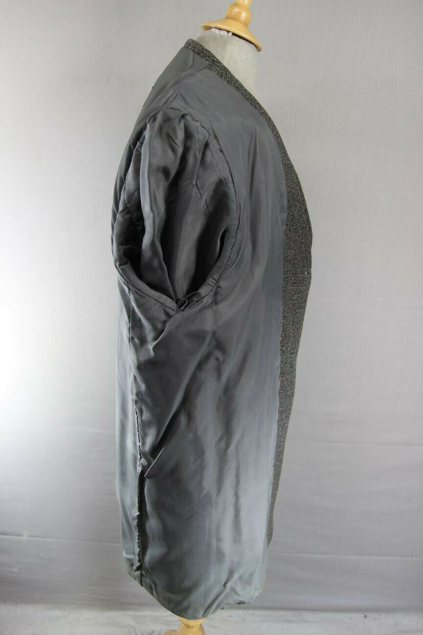 SUPERB VINTAGE 1970's 2 PLY THORNPROOF TWIST TWEED COAT 42 INCH