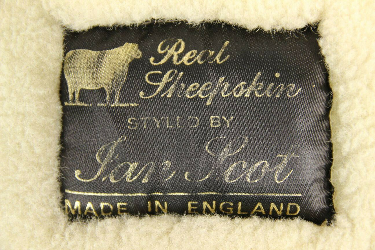 VINTAGE 1970's BRITISH MADE LIGHT BROWN SUEDE LEATHER SHEEPSKIN LINED COAT 36 IN