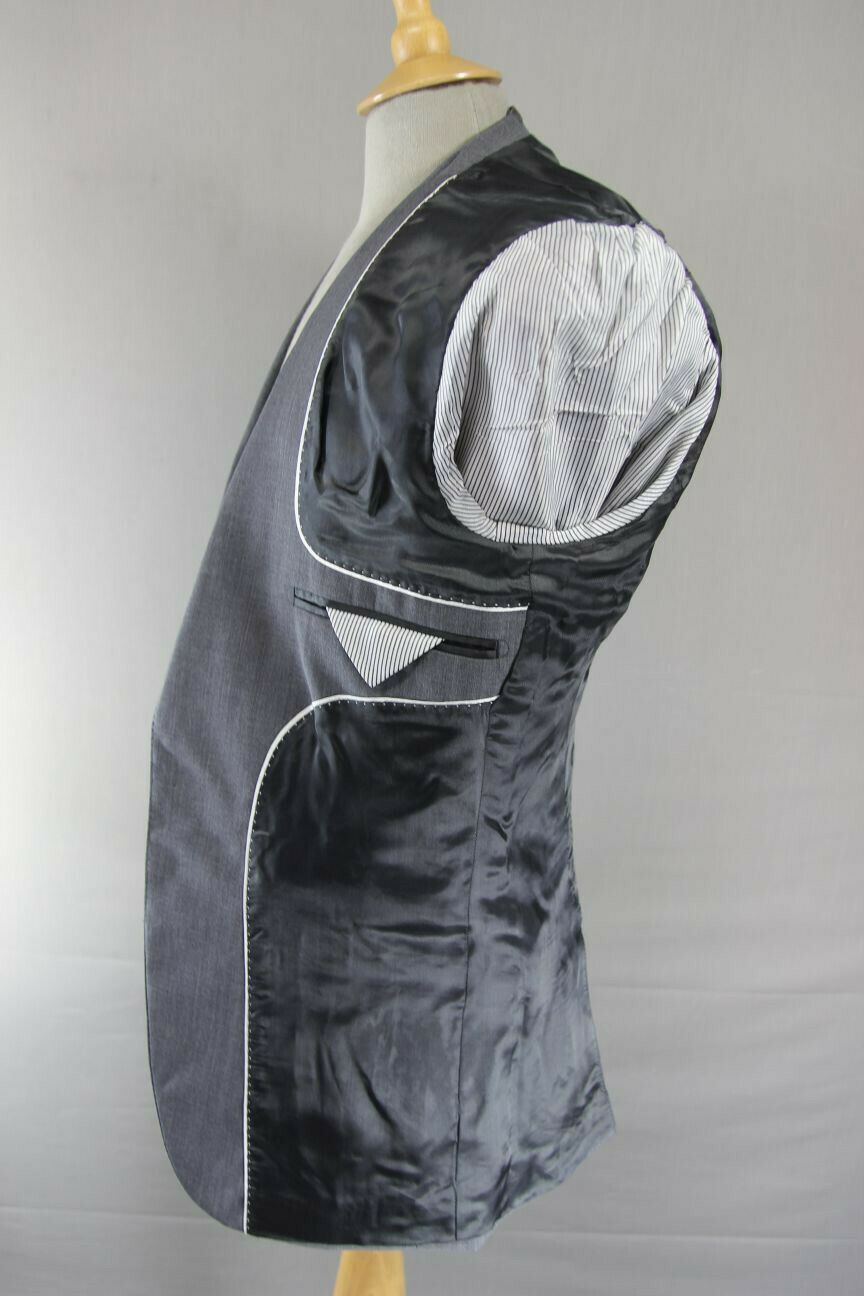 BRAND NEW WOOL RICH BLEND GREY JACKET: 36 INCH CHEST (REGULAR FIT)
