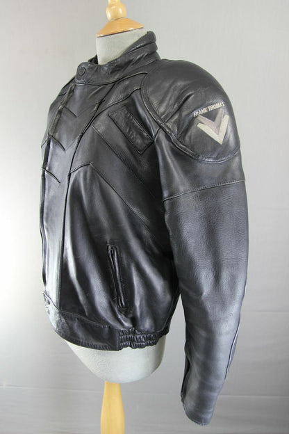CLASSIC FRANK THOMAS BLACK LEATHER BIKER JACKET WITH BACK PROTECTOR: SIZE 14