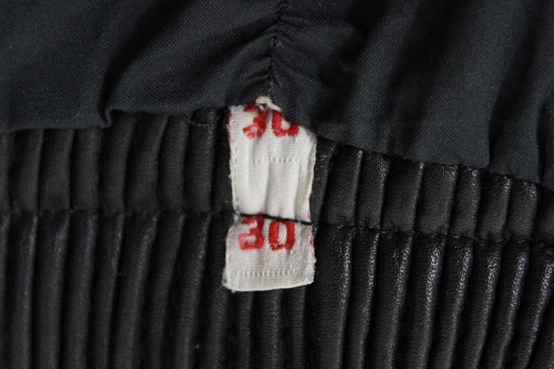 CLASSIC BLACK LEATHER BIKER TROUSERS: WAIST 30 INCHES/INSIDE LEG 29 INCHES