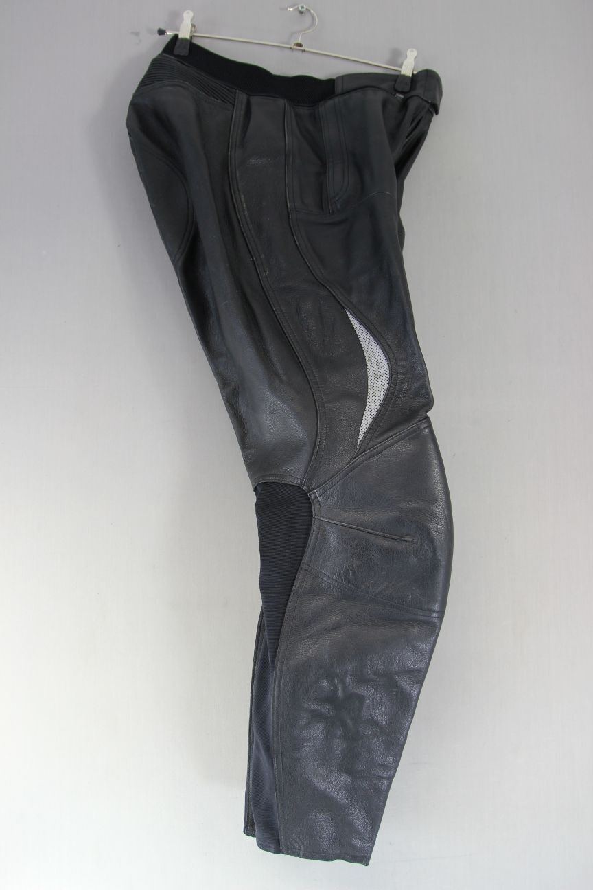 HEIN GERICKE BLACK LEATHER BIKER TROUSERS + CE ARMOUR SIZE 16: WAIST 32"/LEG 31"