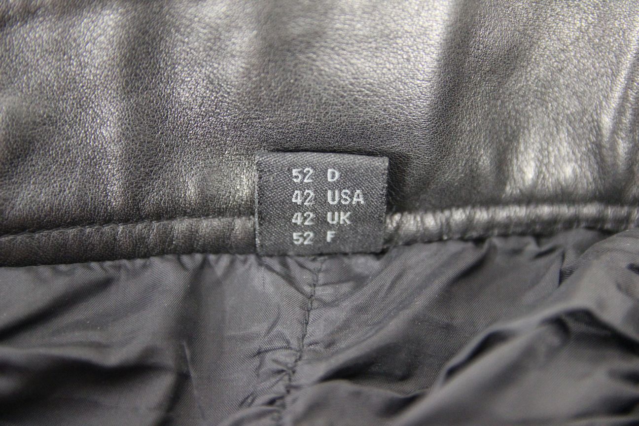 HEIN GERICKE BLACK LEATHER BIKER TROUSERS + CE ARMOUR: WAIST 32"/LEG 31"