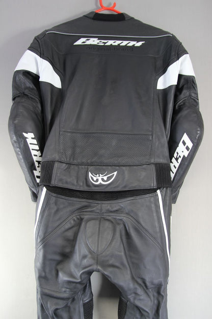 BERIK 2 PIECE BLACK & WHITE LEATHER BIKER SUIT + CE ARMOUR & KNEE SLIDERS 40 IN