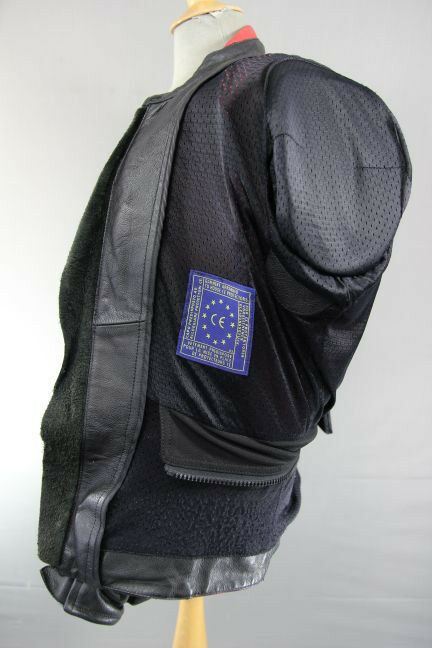 IXS BLACK & RED LEATHER BIKER JACKET WITH REMOVABLE CE PROTECTORS 40 INCH