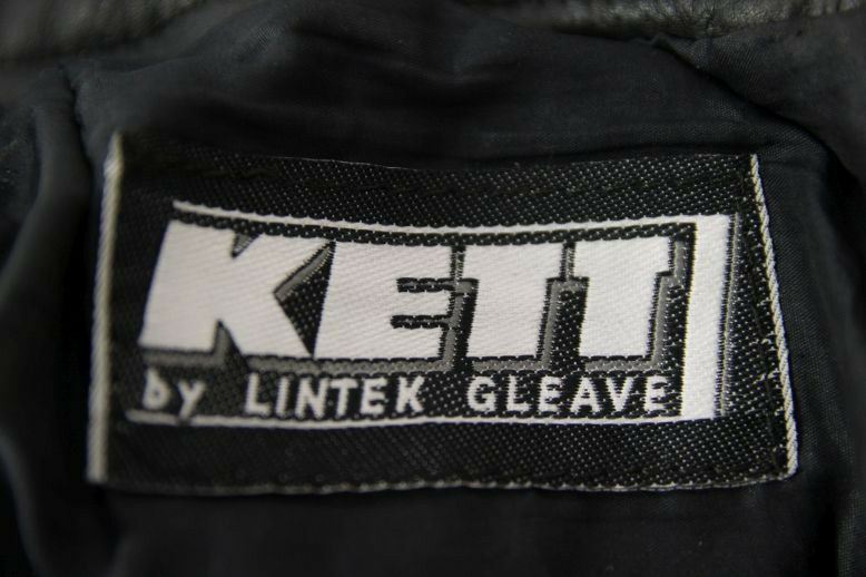 KETT BY LINTEK GLEAVE BLACK LEATHER BIKER TROUSERS: WAIST 30 IN/INSIDE LEG 31 IN