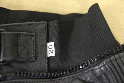 CLASSIC IXS BLACK LEATHER BIKER TROUSERS: WAIST 28 INCHES/INSIDE LEG 27 INCHES