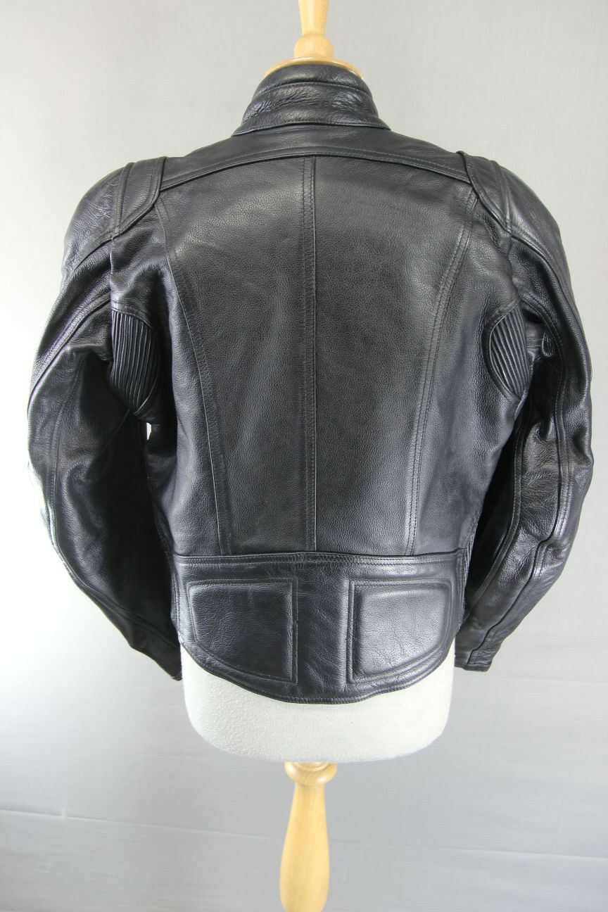RIOSSI BLACK COWHIDE LEATHER BIKER JACKET WITH REMOVABLE BACK PROTECTOR: SIZE 16