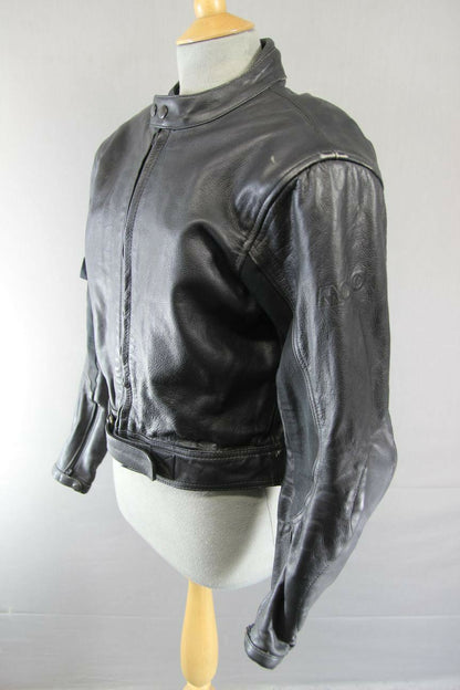 BLACK LEATHER BIKER JACKET WITH REMOVABLE BACK, SHOULDER & ELBOW ARMOUR: 38 INCH