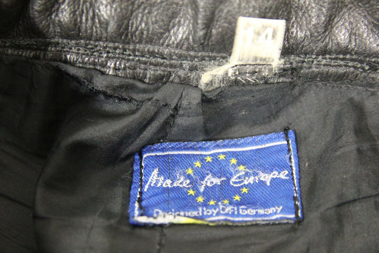 CLASSIC BLACK LEATHER BIKER TROUSERS SIZE 14: WAIST 26 INCH/INSIDE LEG 29 INCH
