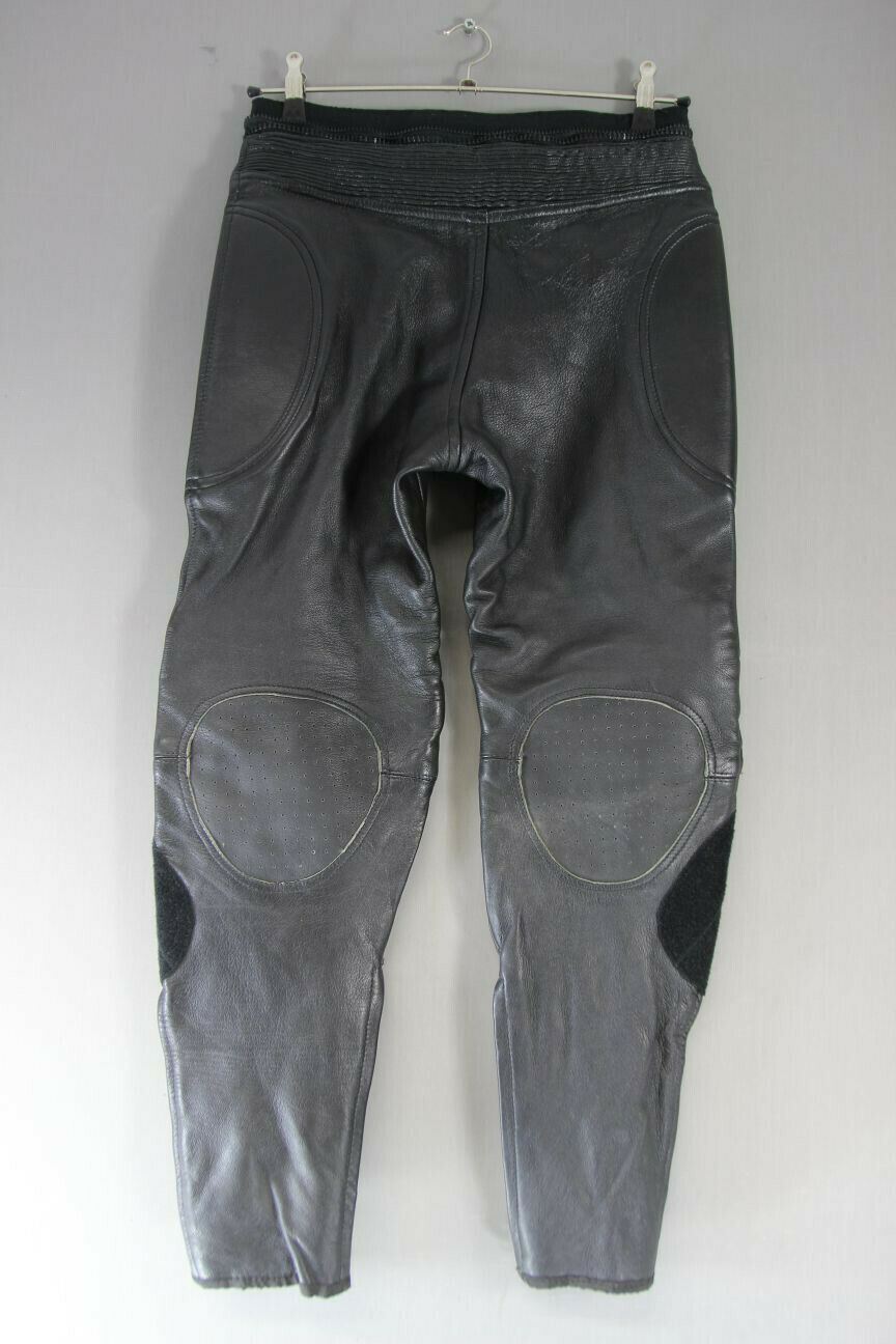 CLASSIC BLACK LEATHER BIKER TROUSERS: WAIST 30-32 INCHES/INSIDE LEG 29 INCHES