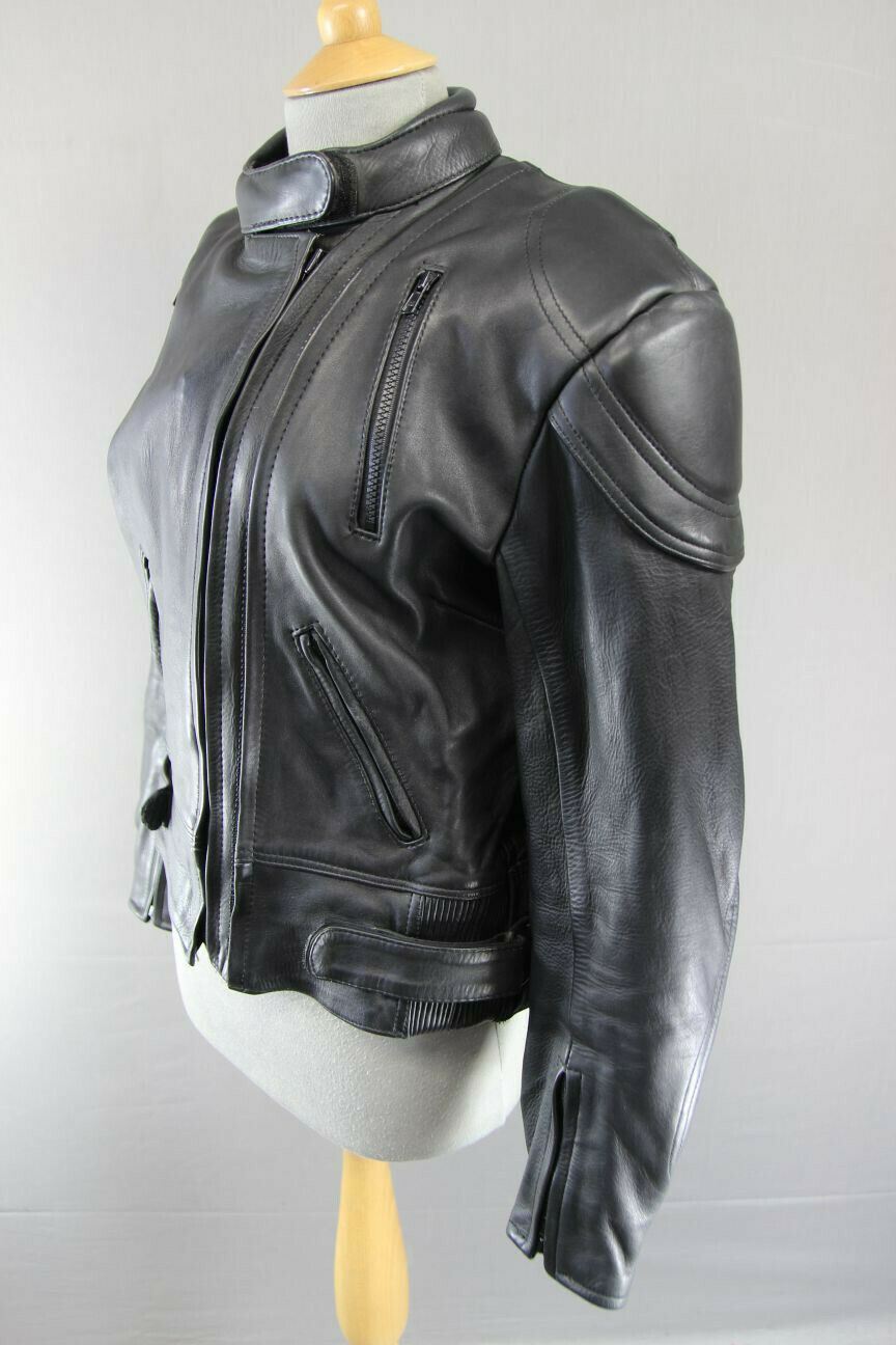 ASHMAN BLACK COWHIDE LEATHER BIKER JACKET WITH REMOVABLE PROTECTORS: SIZE 14
