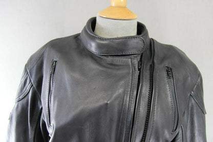 ASHMAN BLACK COWHIDE LEATHER BIKER JACKET WITH REMOVABLE PROTECTORS: SIZE 14