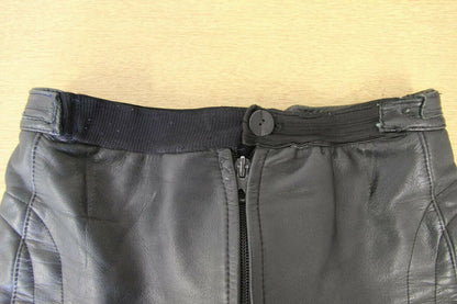 BRITISH MADE ASP BLACK HIDE LEATHER BIKER TROUSERS: WAIST 28 IN/INSIDE LEG 27 IN