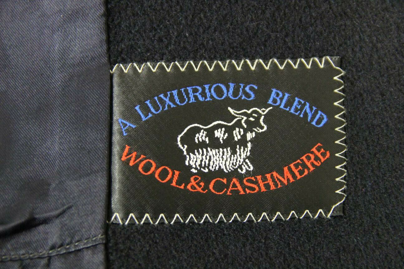 VINTAGE 1980's HAMMERSLEY BRITISH MADE NAVY BLUE WOOL & CASHMERE COAT 40 INCH