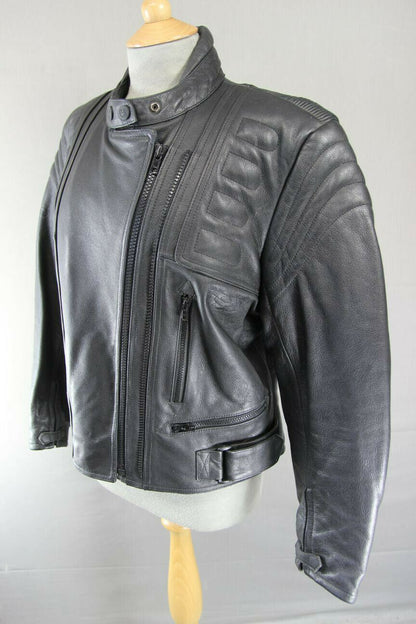 RIDER BLACK LEATHER BIKER JACKET WITH REMOVABLE BACK PROTECTOR, SIZE 16