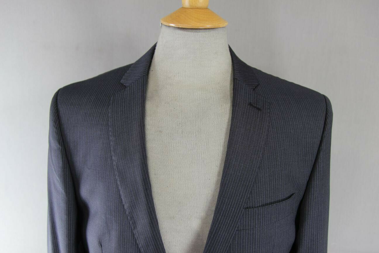 BRAND NEW WOOL RICH BLEND GREY PINSTRIPED JACKET: 38 INCH CHEST (REGULAR FIT)