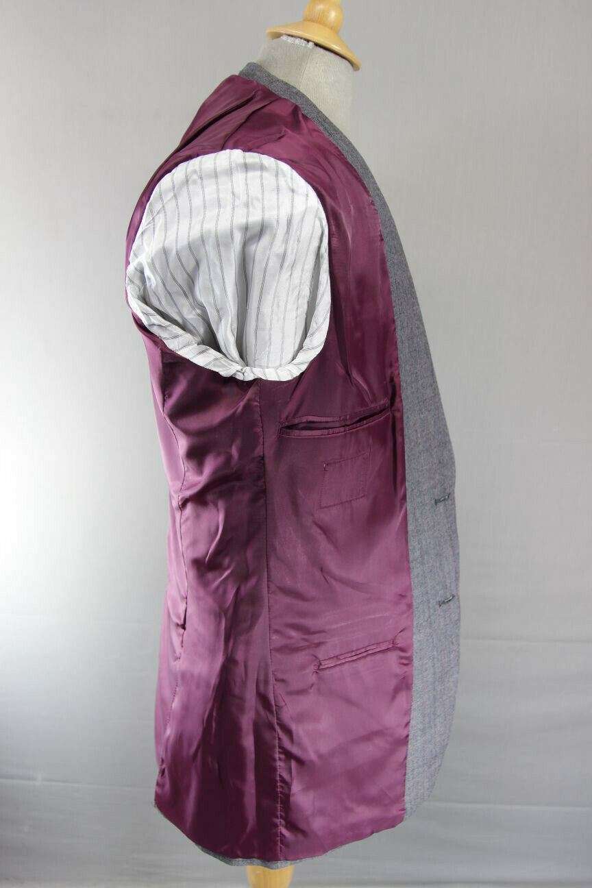 BRAND NEW WOOL RICH BLEND CHECKED GREY JACKET: 38 INCH CHEST (LONG FIT)