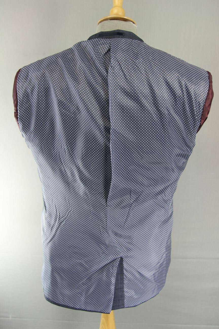 BRAND NEW CHECKED DARK BLUE/NAVY JACKET: 38 INCH CHEST (REGULAR FIT)