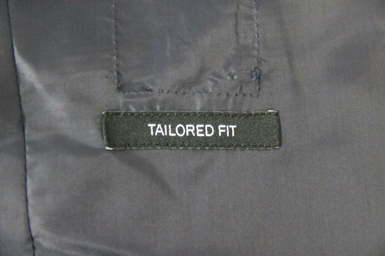 BRAND NEW DARK BLUE/NAVY CHECKED JACKET: 38 INCH CHEST (LONG, TAILORED FIT)