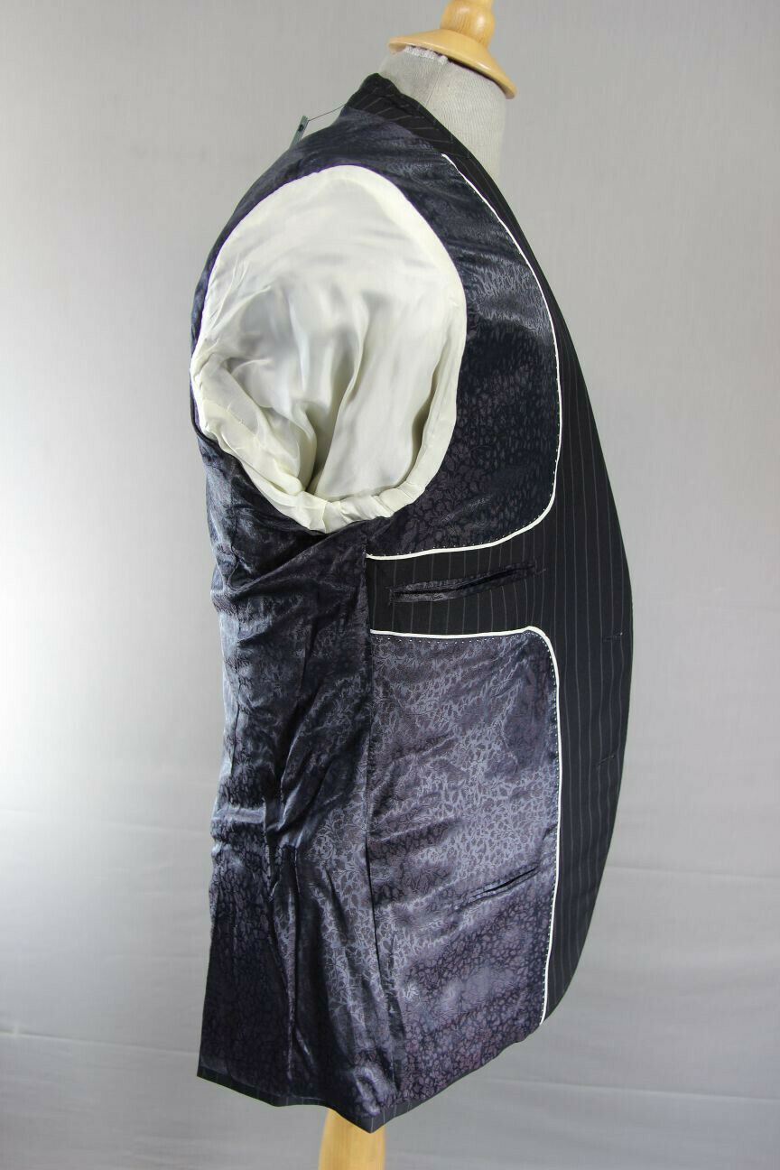 BRAND NEW PURE WOOL BLACK PINSTRIPED JACKET: 38 INCH CHEST (REGULAR FIT)