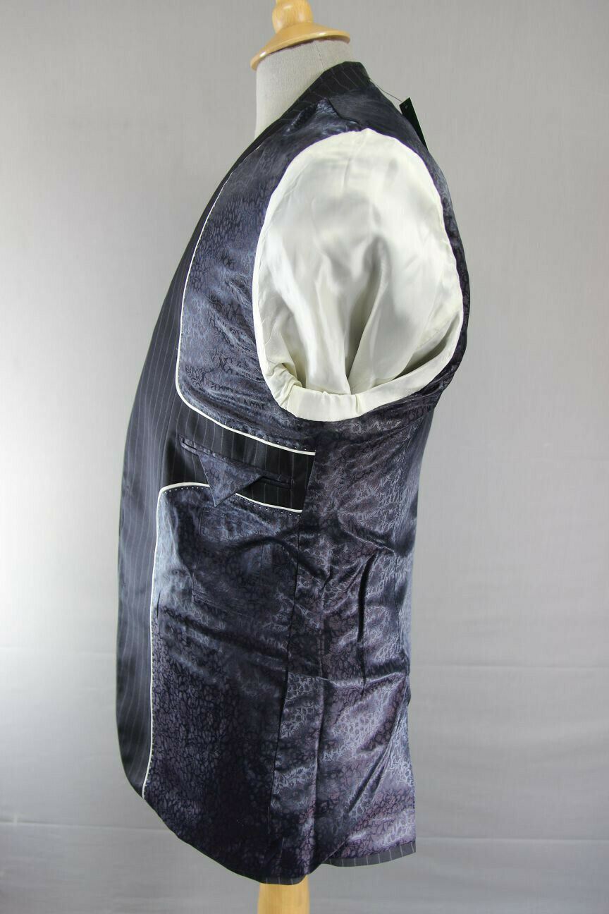 BRAND NEW PURE WOOL BLACK PINSTRIPED JACKET: 38 INCH CHEST (REGULAR FIT)