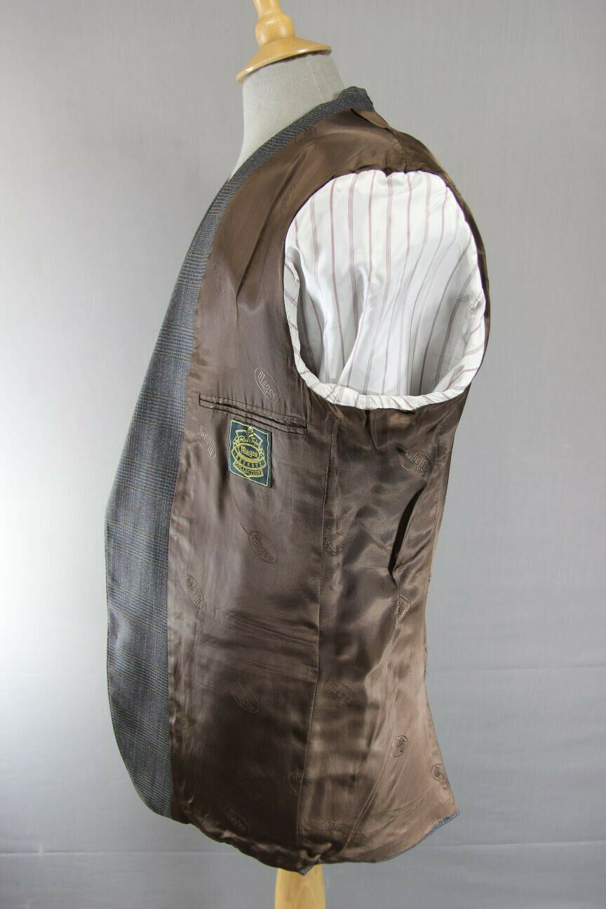 SUPERB MAGEE 2 PIECE PURE WOOL SUIT CHEST 42/WAIST 30 INCHES