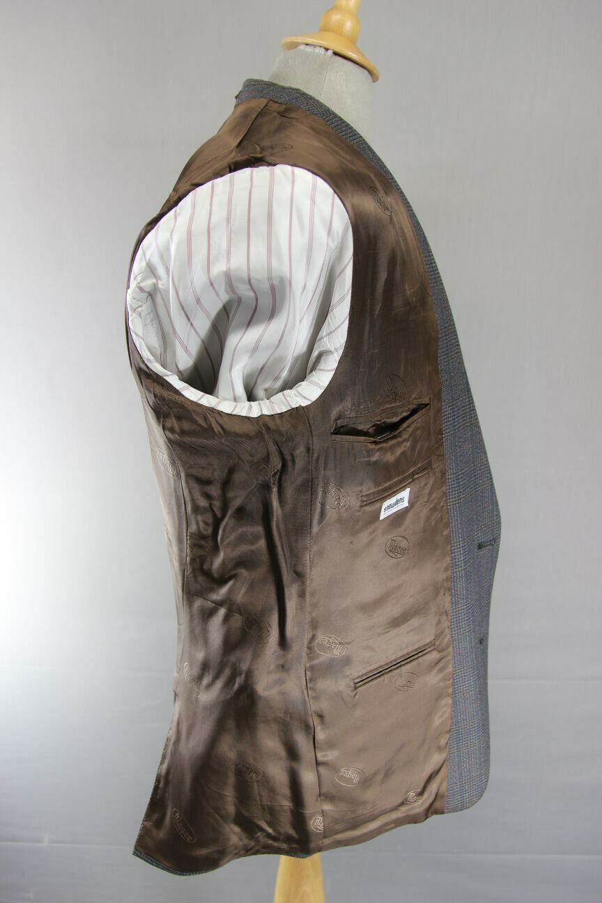 SUPERB MAGEE 2 PIECE PURE WOOL SUIT CHEST 42/WAIST 30 INCHES