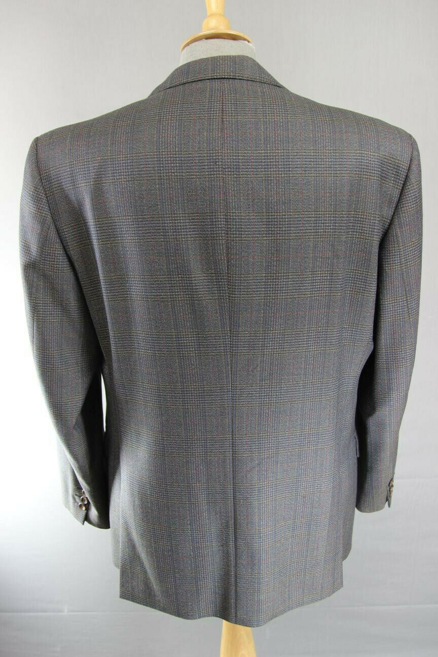SUPERB MAGEE 2 PIECE PURE WOOL SUIT CHEST 42/WAIST 30 INCHES