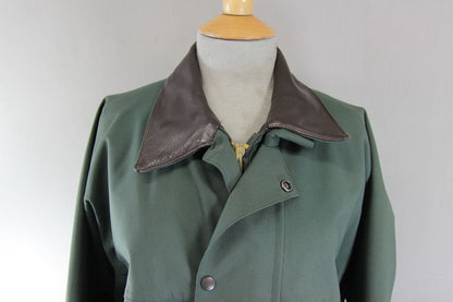 MASCOT 'TAMAR' BRITISH MADE LEATHER TRIMMED GREEN WATERPROOF COAT LARGE/44 INCH