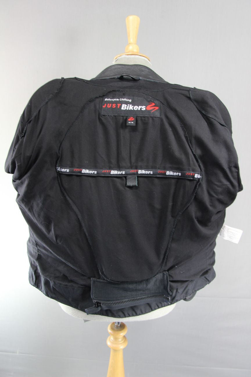 CLASSIC JUST BIKERS BLACK LEATHER BIKER JACKET WITH REMOVABLE PROTECTORS 40 INCH