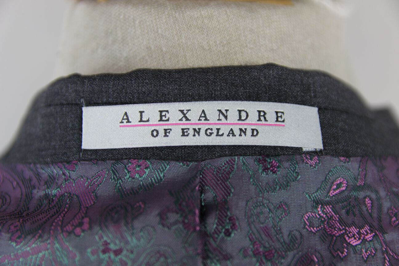 BRAND NEW PURE WOOL ITALIAN FABRIC GREY JACKET: 38" CHEST (REGULAR OR SHORT FIT)