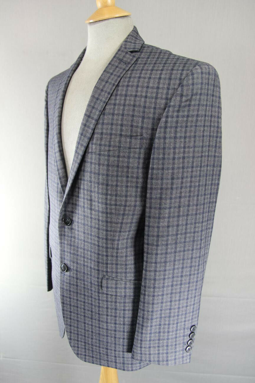 BRAND NEW WOOL RICH BLEND CHECKED GREY JACKET 38-40 INCH CHEST (SHORT FIT)