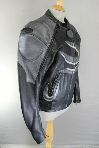 J&S BLACK & SILVER LEATHER BIKER JACKET WITH BACK PROTECTOR & THERMAL LINING 40"
