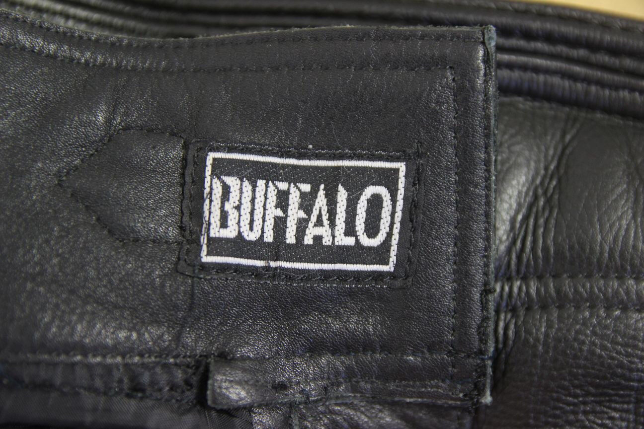 BUFFALO BLACK LEATHER BIKER TROUSERS SIZE 16: WAIST 32 INCH/INSIDE LEG 29 INCH