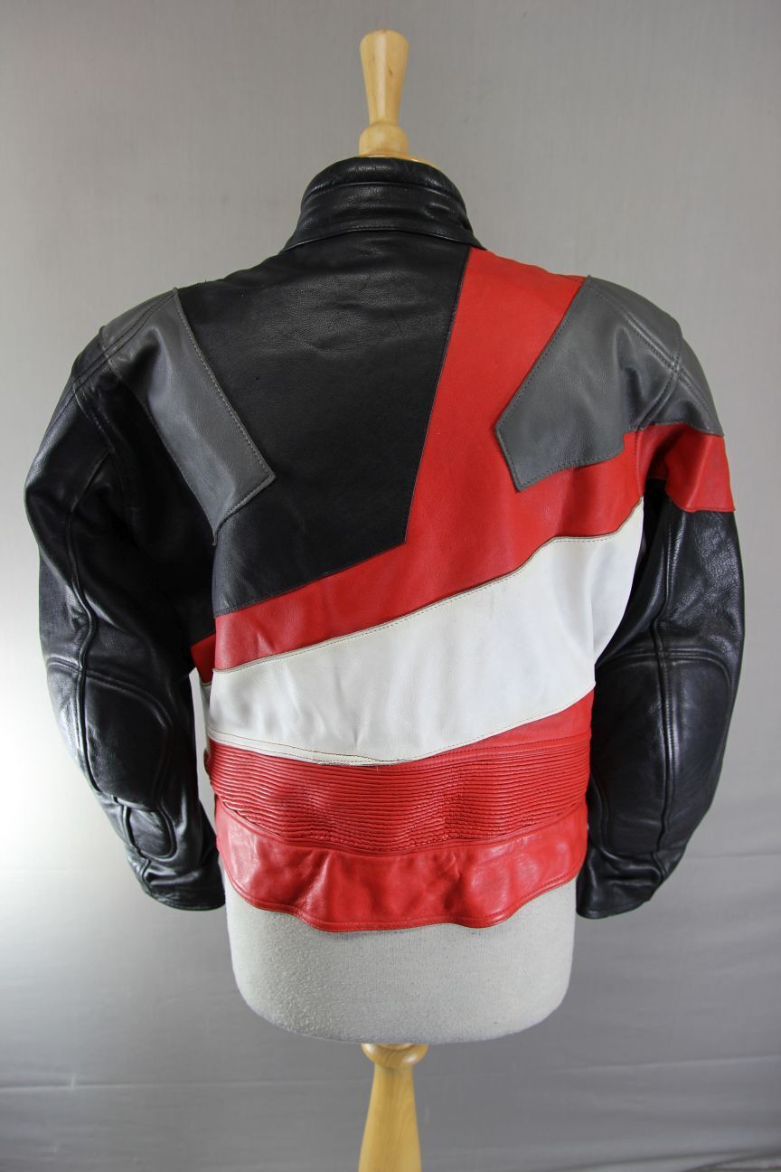 MQP BLACK, RED, WHITE & GREY LEATHER BIKER JACKET + BACK PROTECTOR: 42-44"/LARGE