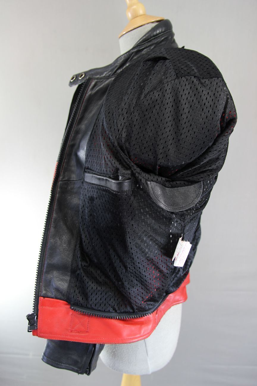 MQP BLACK, RED, WHITE & GREY LEATHER BIKER JACKET + BACK PROTECTOR: 42-44"/LARGE