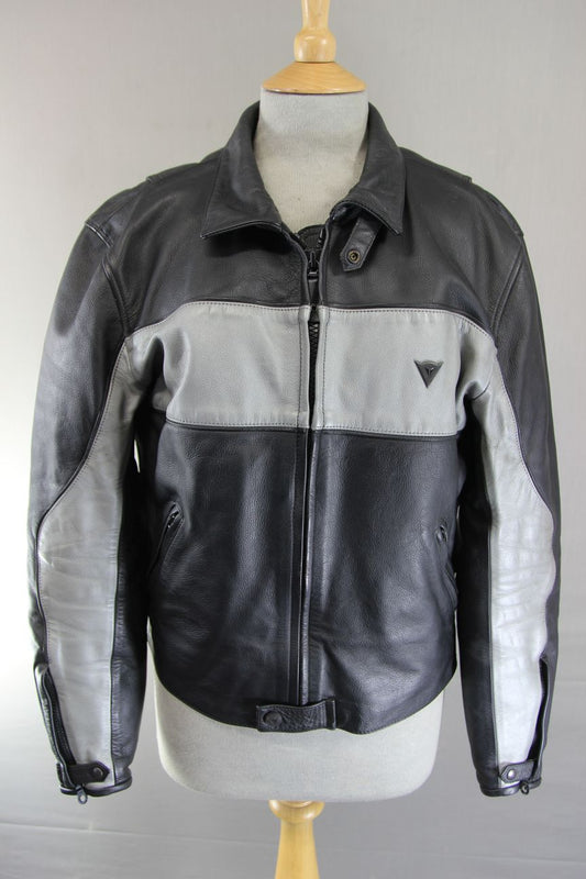 DAINESE BLACK & SILVER LEATHER BIKER JACKET WITH CE ARMOUR & THERMAL LINING 36IN