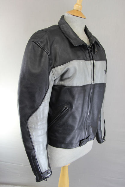 DAINESE BLACK & SILVER LEATHER BIKER JACKET WITH CE ARMOUR & THERMAL LINING 36IN